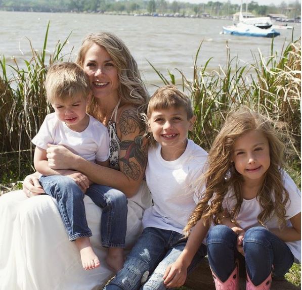 Lisa Tranel with her children