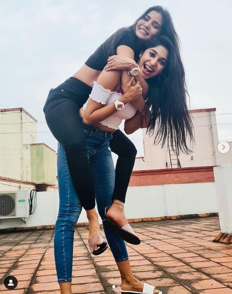 Madhuri Jain with her best friend Shirley Babithra