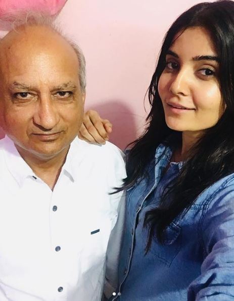 Madhuri Jain with her father