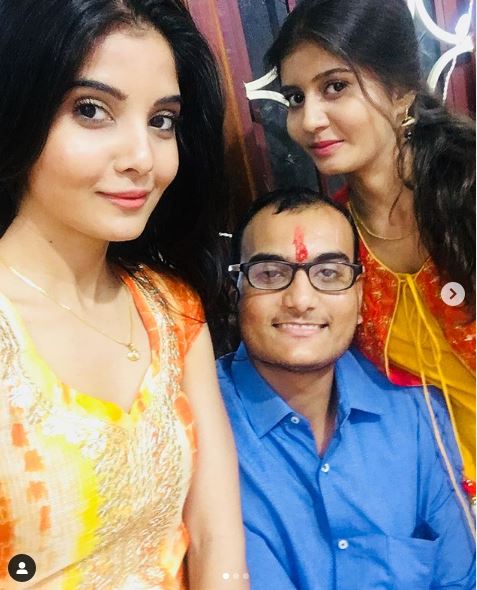 Madhuri Jain with her siblings