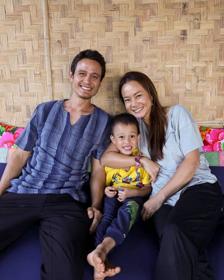 Mark Wiens with his family in Mae Hong Son, Thailand