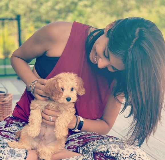 Melwani likes dog