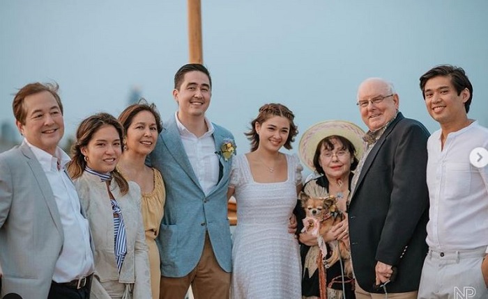 Miguel Cuunjieng family picture on his wedding day