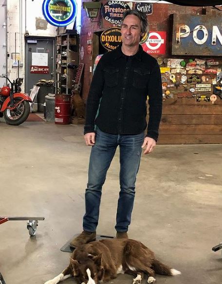 Mike Wolfe height