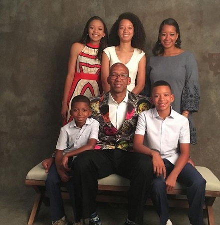 Monty Williams with his children