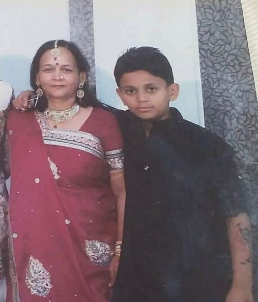 Old image of Durlabh Kashyap with his mother