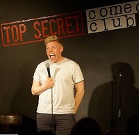 Rob Beckett's height is 5 feet 10 inches
