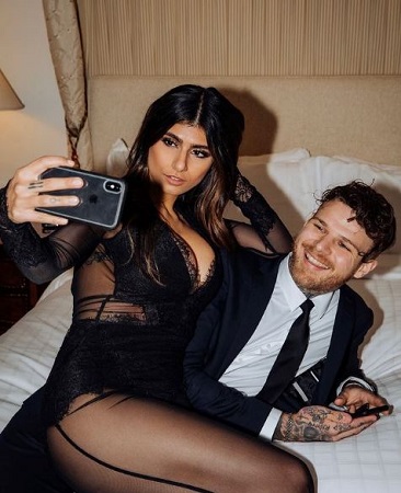 Robert Sandberg with Mia Khalifa
