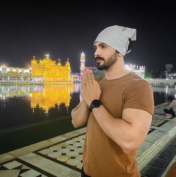 Shehzada Dhami visited golden temple