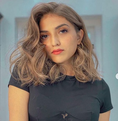 Shruti Sinha's Biography