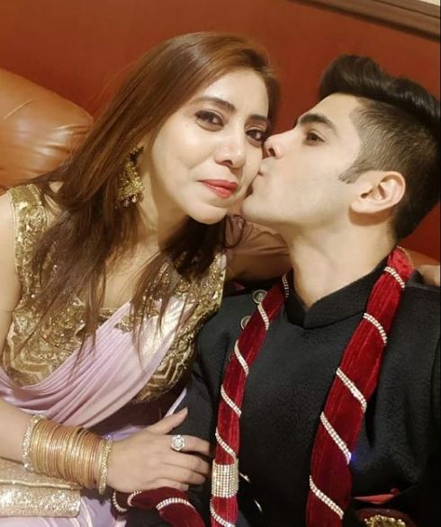 Simba Nagpal with his mother