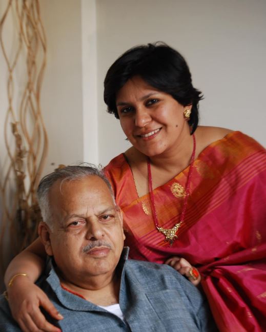Supriya Shrinate with her father Harsh Vardhan