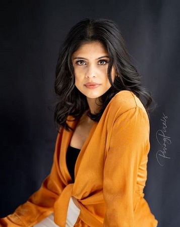 Vaidehi Dongre is a model