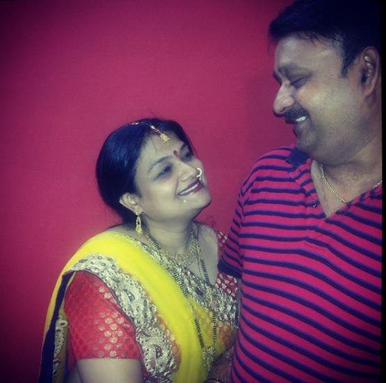 Aishwarya Khare parents