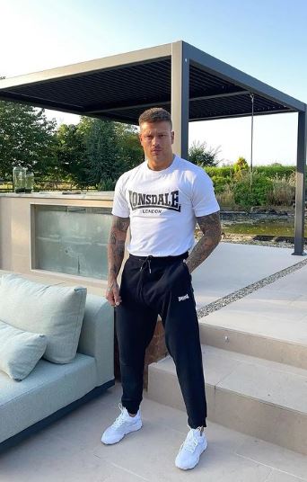 Alex Bowen height