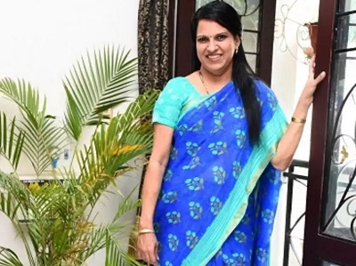 Bharathi Baskar is a South Indian Orator, public speaker, and host of a talk show named Vaanga Peasalam
