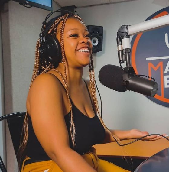 Buhle Manyanthi in radio station