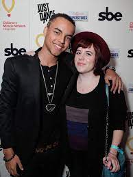 ISABELLA WITH HER YOUNGER BROTHER CONNOR CRUISE