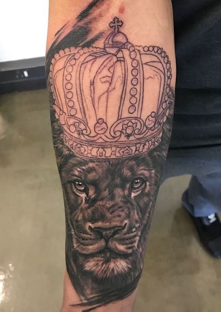 JP Buys has many tattoos on his body