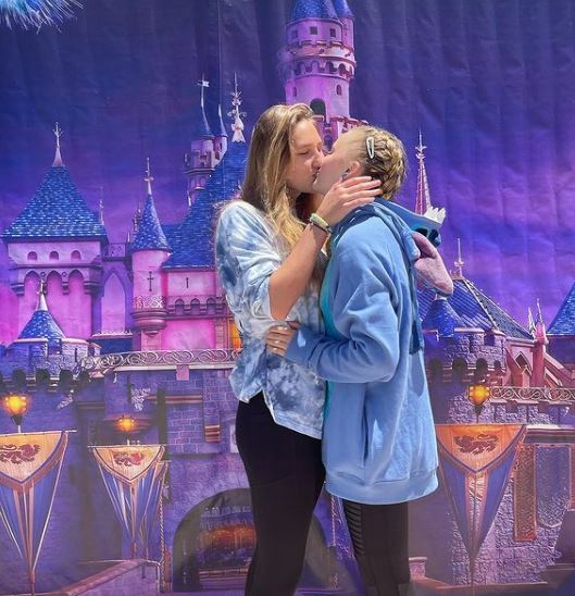 JoJo Siwa and her girlfriend Kylie Prew
