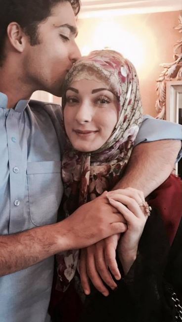 Junaid Safdar and his mother