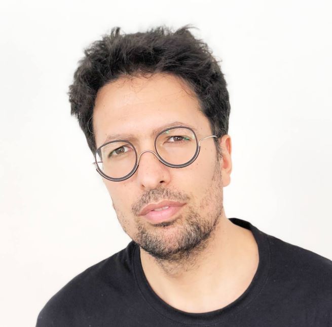 Kwame Ferreira is the CEO of Impossible com
