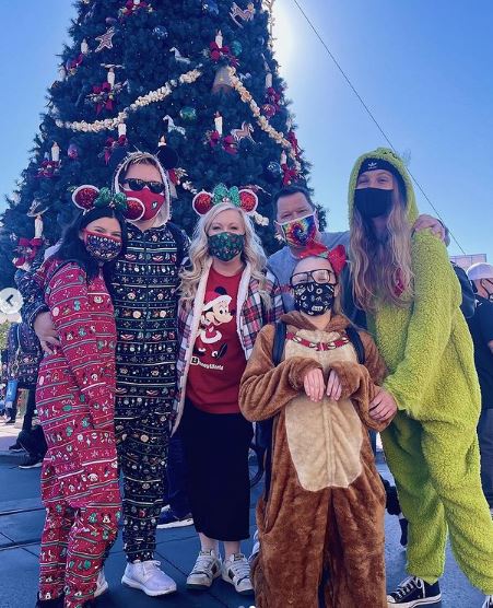 Kylie Prew with JoJo Siwa's Family