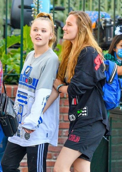 Kylie with her girlfriend JoJo Siwa