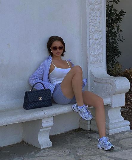 Mara Teigen is a model