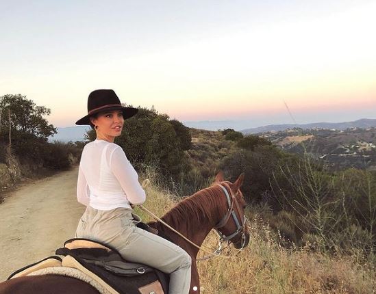 Mara Teigen likes horse ridingMara Teigen likes horse riding