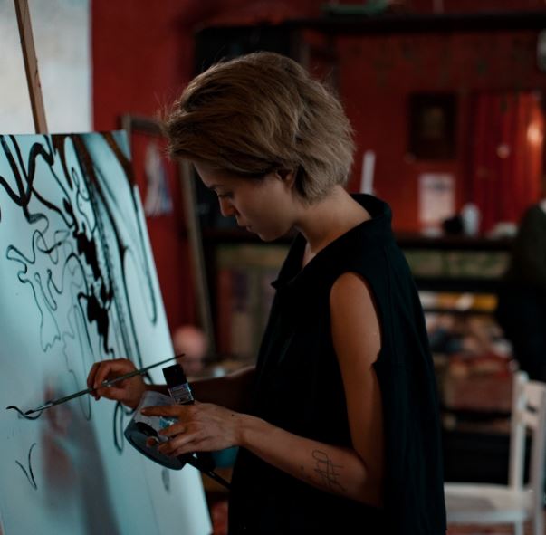 Maria Wawreniuk is a professional 3D art designer