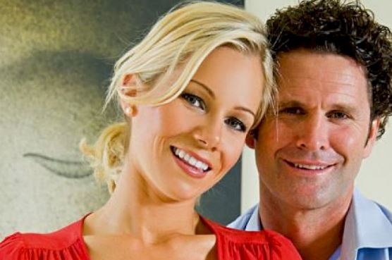 Melanie Croser with her husband Chris Cairns