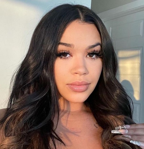 Mulan Hernandez American Model, Actress, Entrepreneur, Instagram Influencer, and Social Media Personality