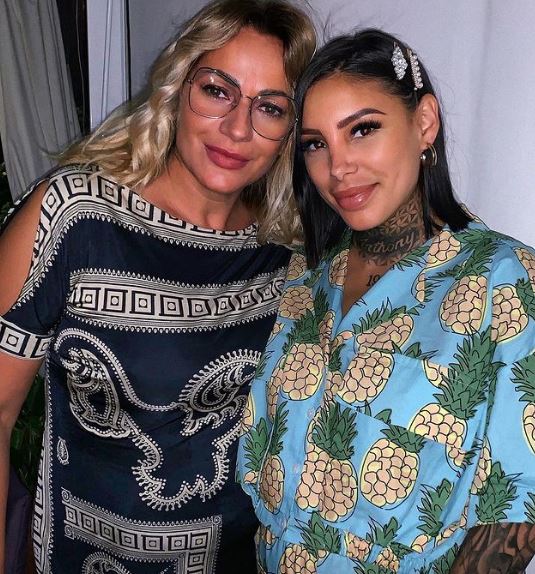 Nicole Daza with heer mother-in-law Viviana Masini