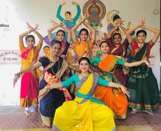 Nidhi Bhanushali is a classic dancer