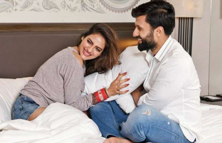 Nikhil Jain gave blessing to the son of Nusrat Jahan