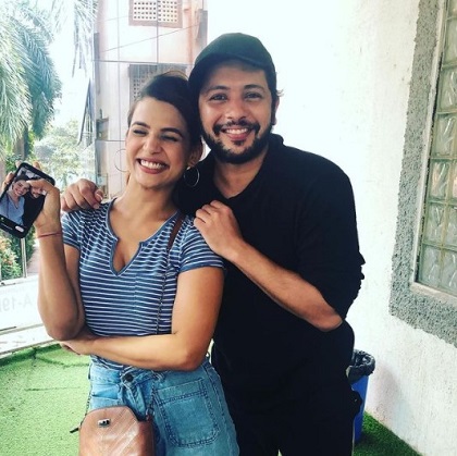 Nishant Bhat and Naina Singh taking selfies together