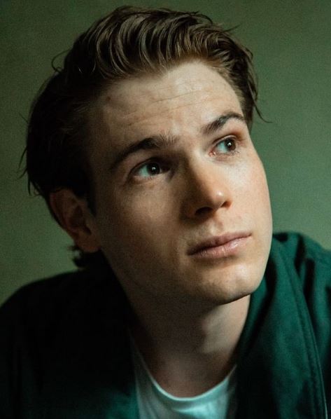 Philip Froissant acted as Jonas Hansen in the movie