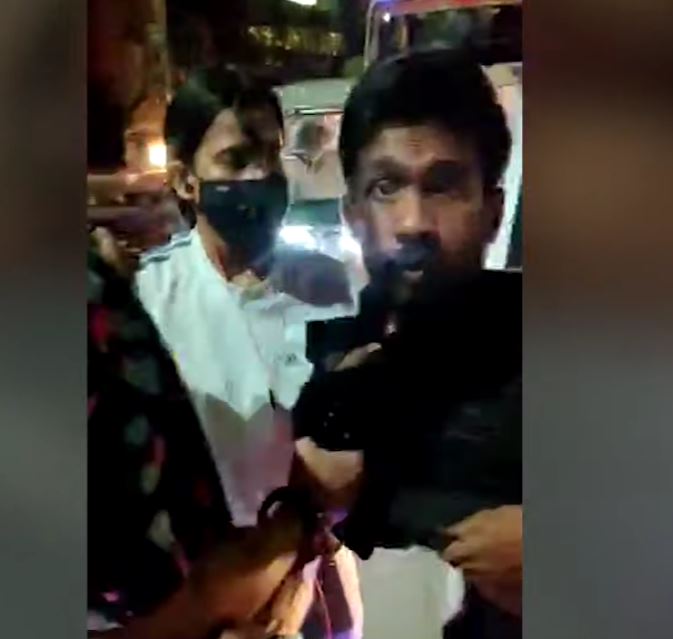 Priyadarshini Narayan Yadav (Lucknow Girl) Slapping Cab Driver