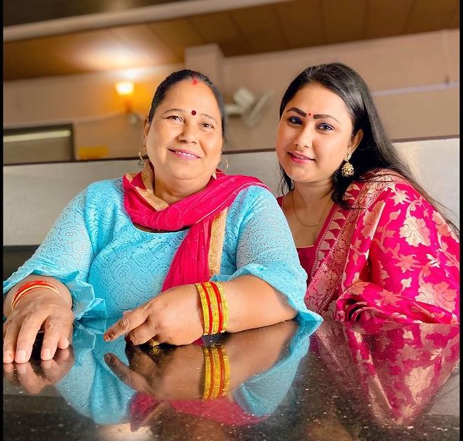 Priyanka Pandit Mother