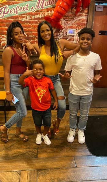 Sharelle Rosado with her kids