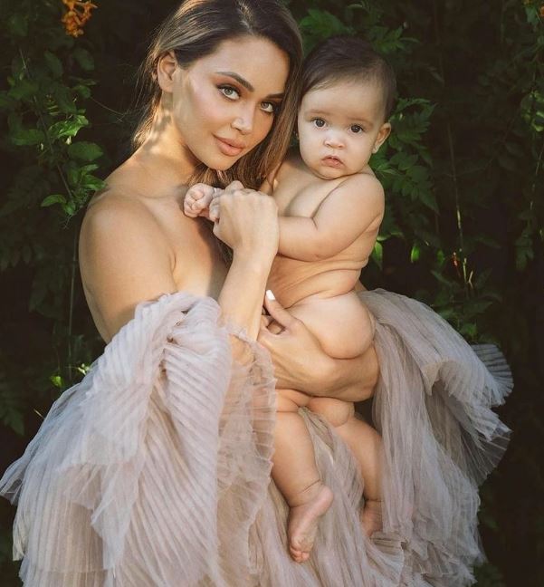 Shyla Walker with her daughter Souline McBroom