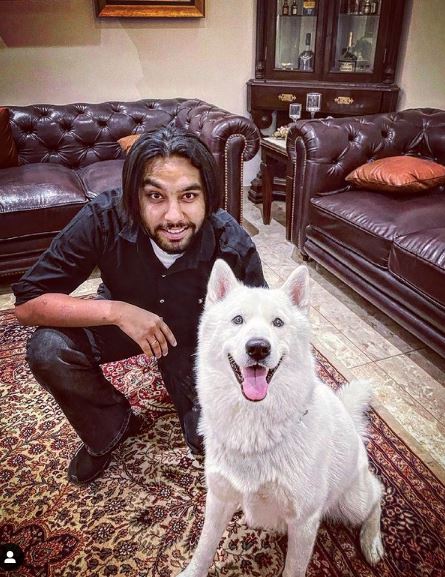 Simar Doraha loves dogs