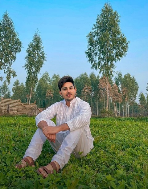 Sunny Chopra enjoying the view in Chandigarh, India