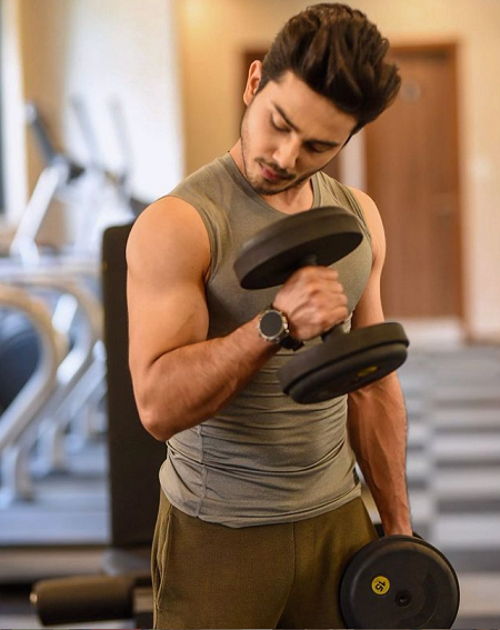 Sunny Chopra hitting the gym