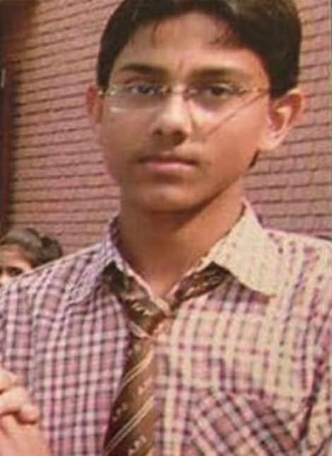 Sunny chopra in school