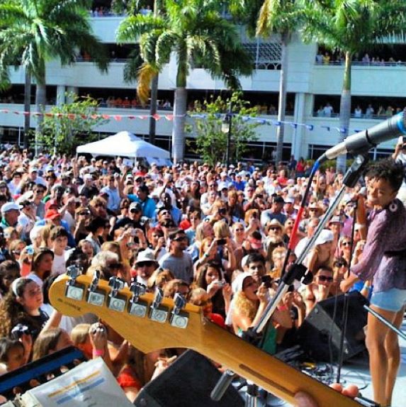 Syesha Mercado given many live performances