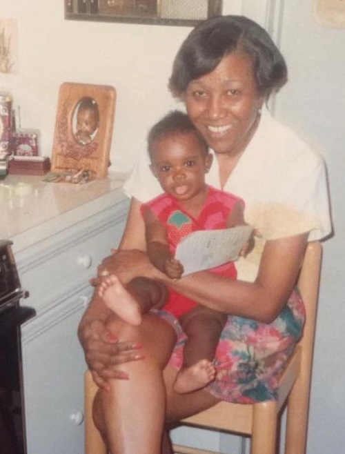 Tahzjuan Hawkins childhood picture with her grandmother