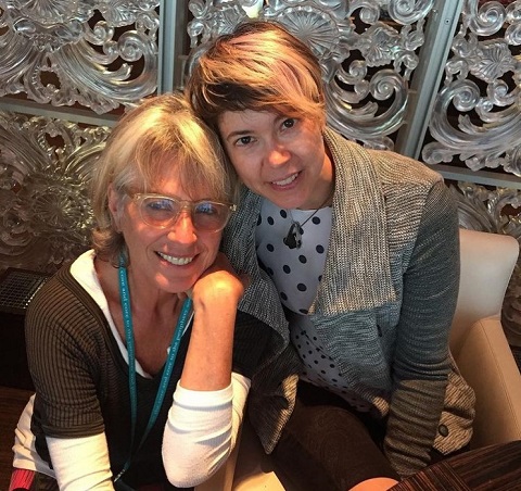 Valerie Velardi having lunch with her friend