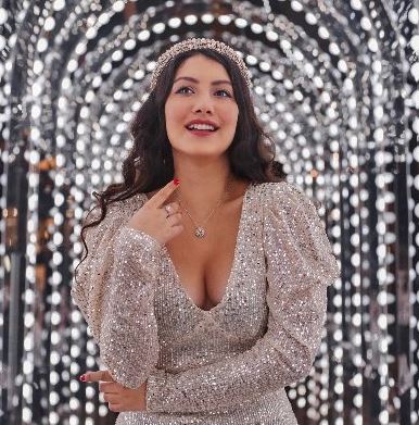 Viral image of Anoushka Nara Giltsoff